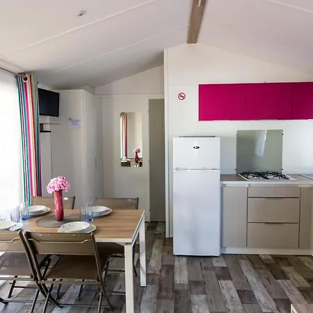 Camping Sunissim La Palmyre L'estanquet 4 * Les Mathes